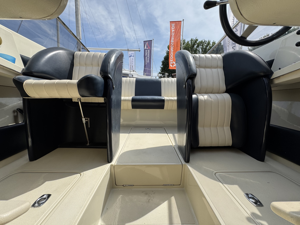 Riva St Tropez — foto 14 van 33