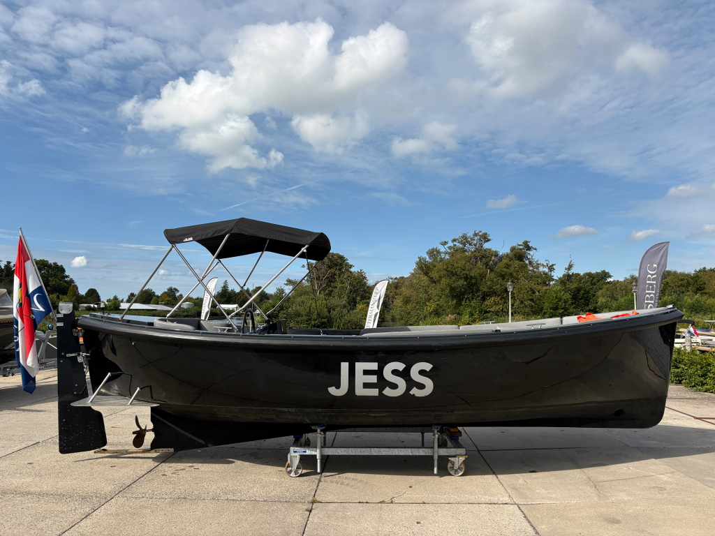 Escape 750 ( 2015)  — foto 1 van 14