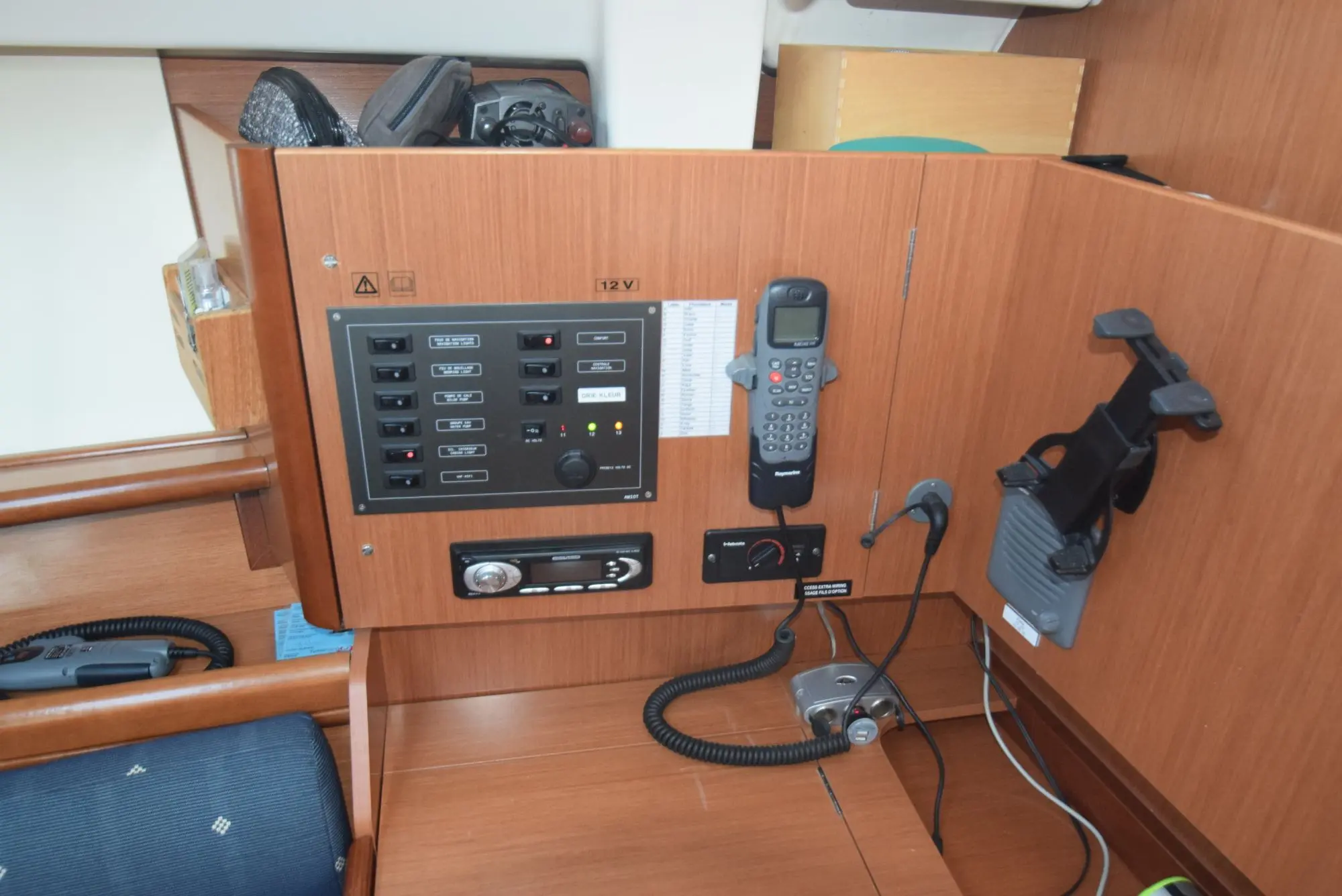 Beneteau Oceanis Clipper 343 — foto 18 van 24