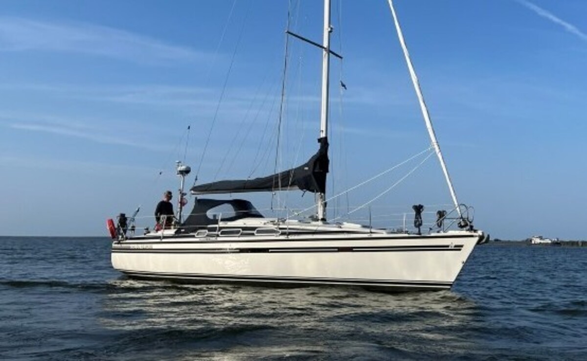 Dehler Yachtbau GmbH Dehler 35 CWS — foto 1 van 12