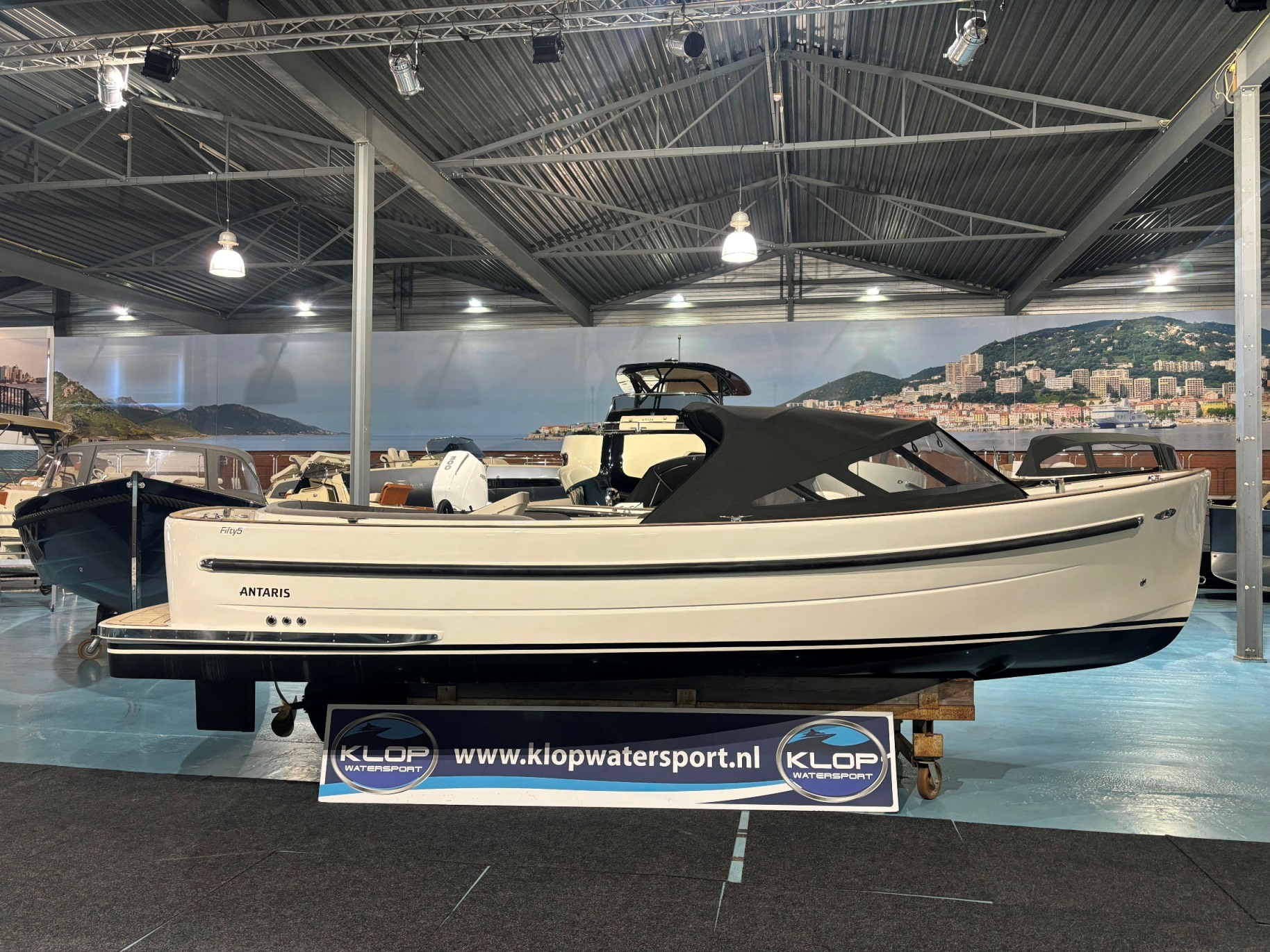 Antaris Fifty5 met vetus 27 pk - op voorraad