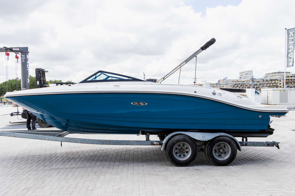 Sea Ray SPX 210 — foto 6 van 37