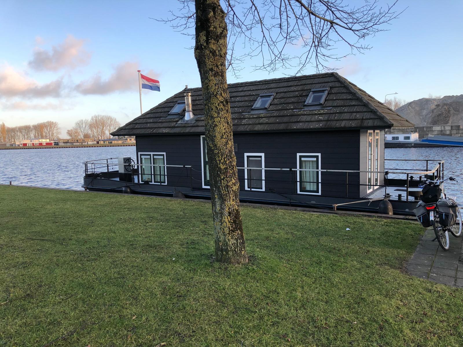 Prins Homeship 1350 Houseboat Flark Ligplaats Voorhanden — foto 31 van 31