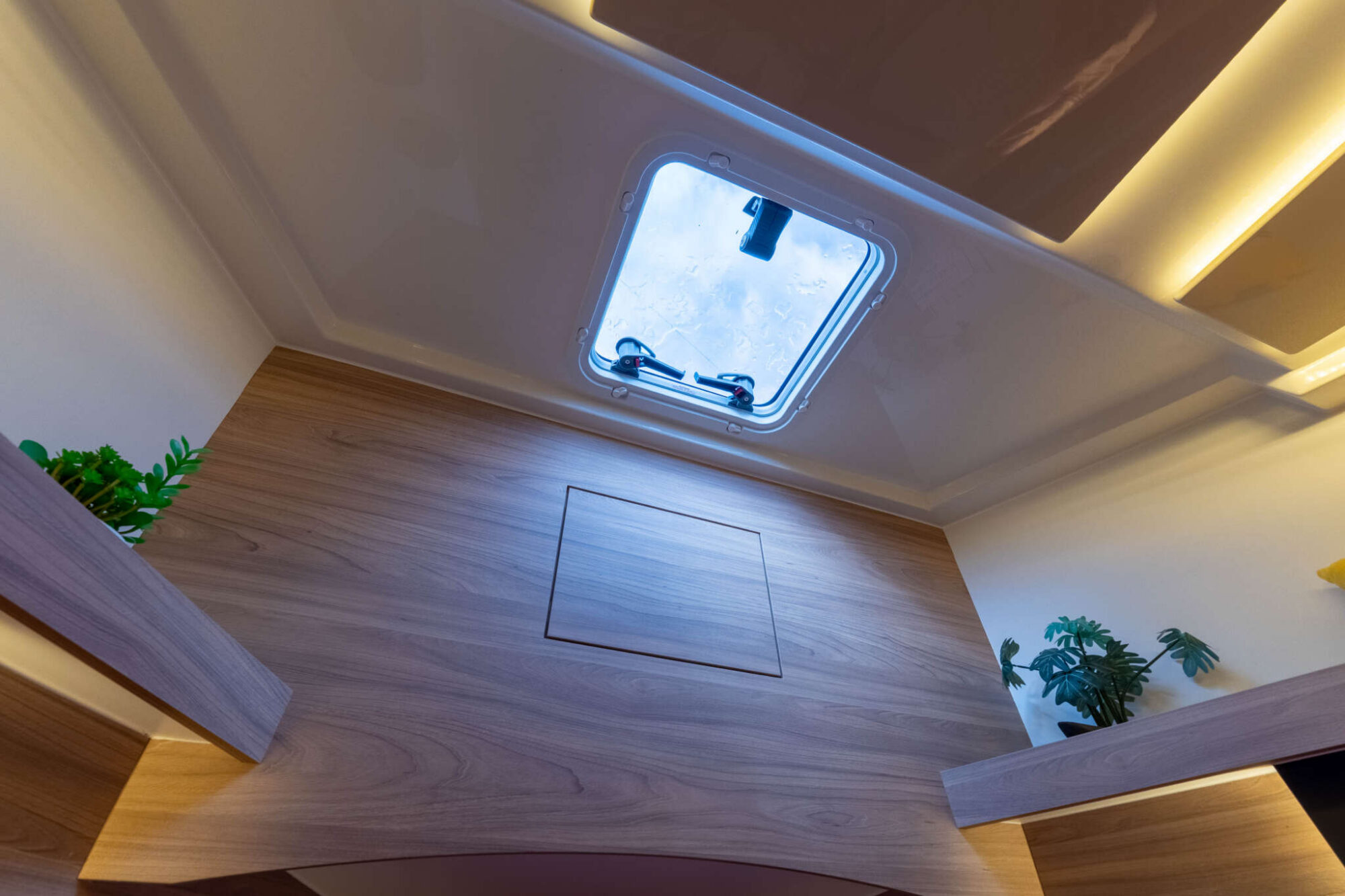 Cobra Yachts Futura 40 Grand Horizon — foto 28 van 55