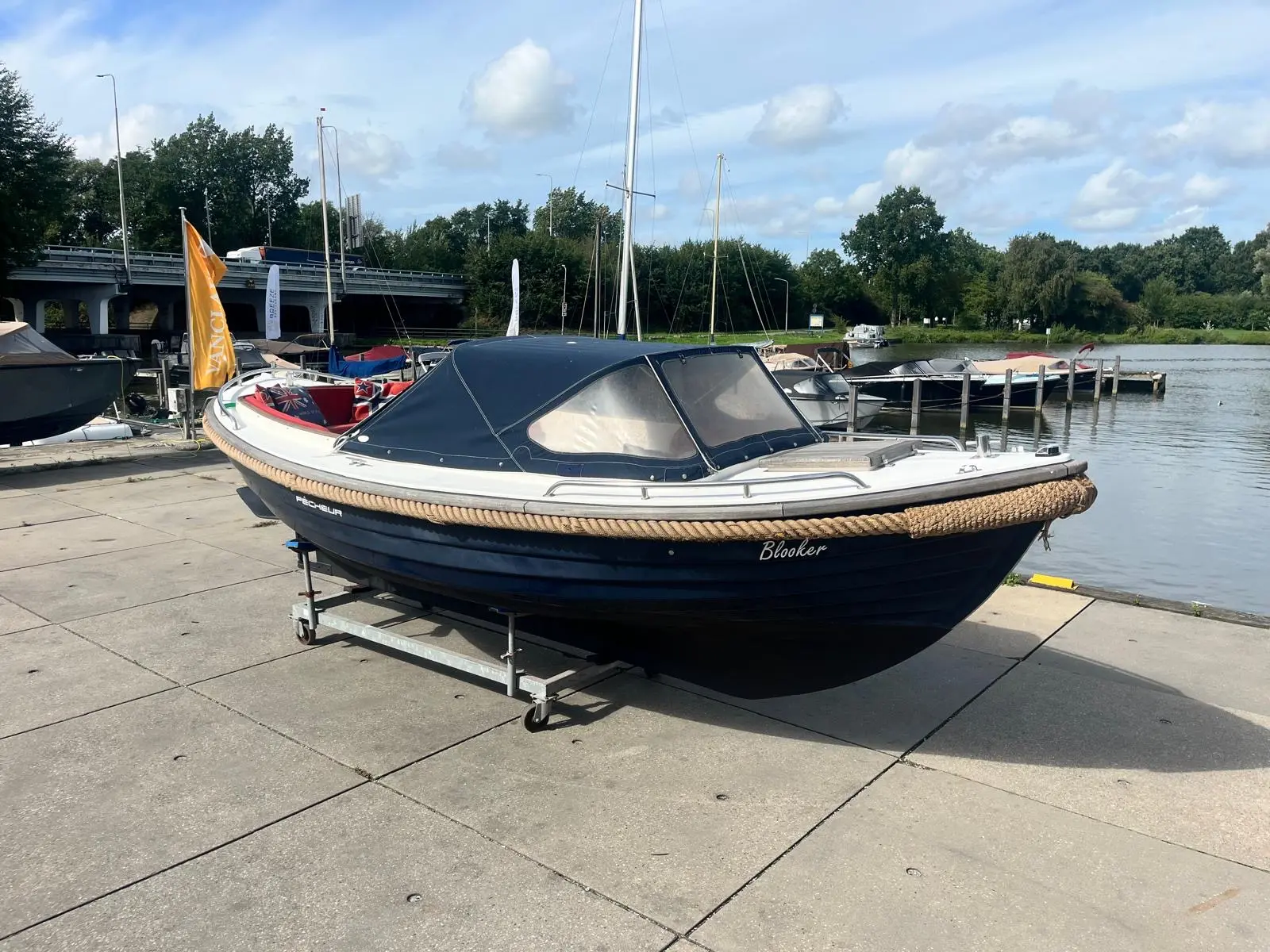 Makma pecheur Yanmar 29pk koopje € 14.950,- — foto 25 van 25