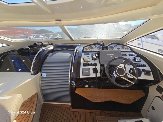 Absolute 56 STC - BluYachting — foto 9 van 12