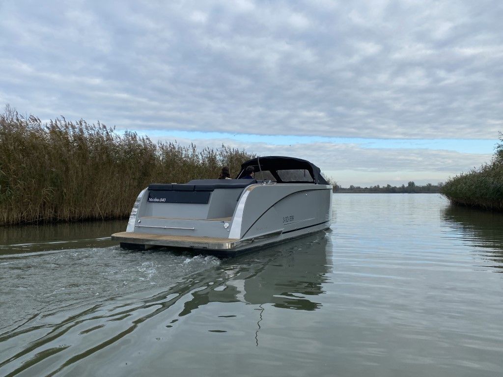 Maxima 840 — foto 3 van 13