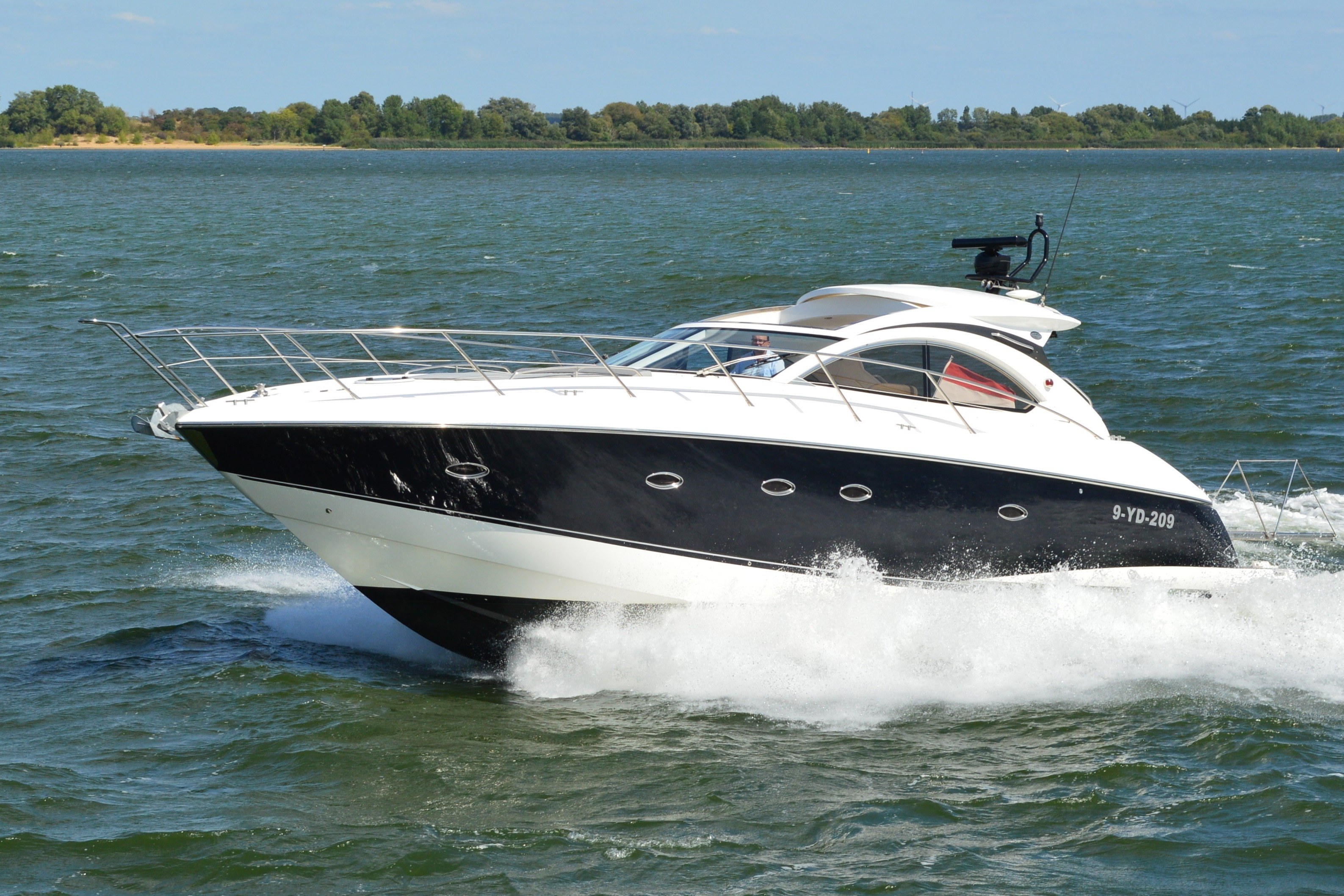 Sunseeker Portofino 47 — foto 91 van 92