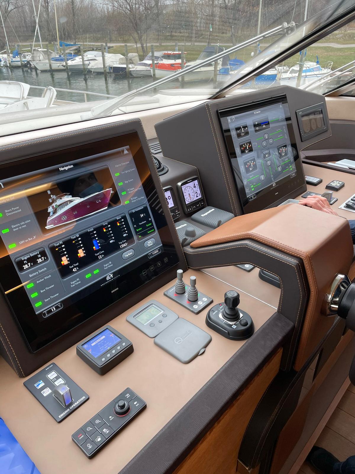 Monte Carlo Yachts MCY 76 — foto 7 van 24