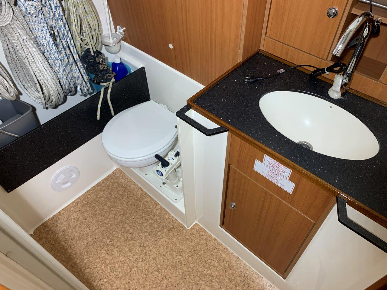 Bavaria Cruiser 36 — foto 43 van 50