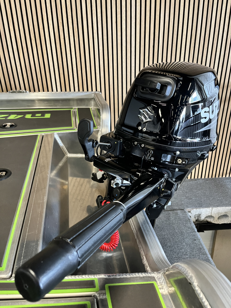 Kerman M428 visboot | Suzuki 9.9PK | VanClaes 750 trailer — foto 13 van 14