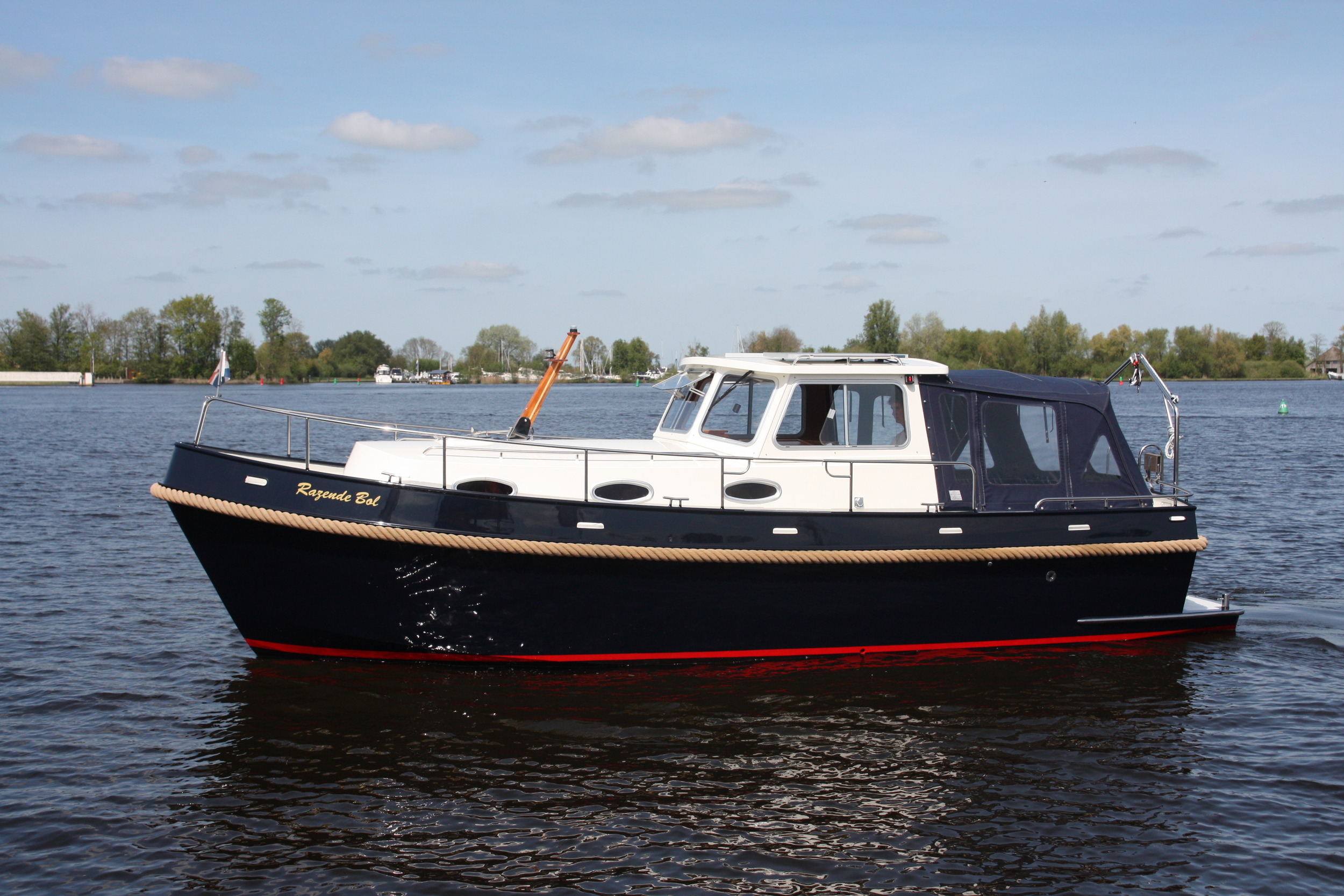 Langenberg 8.35 Cabin Cruiser Hardtop