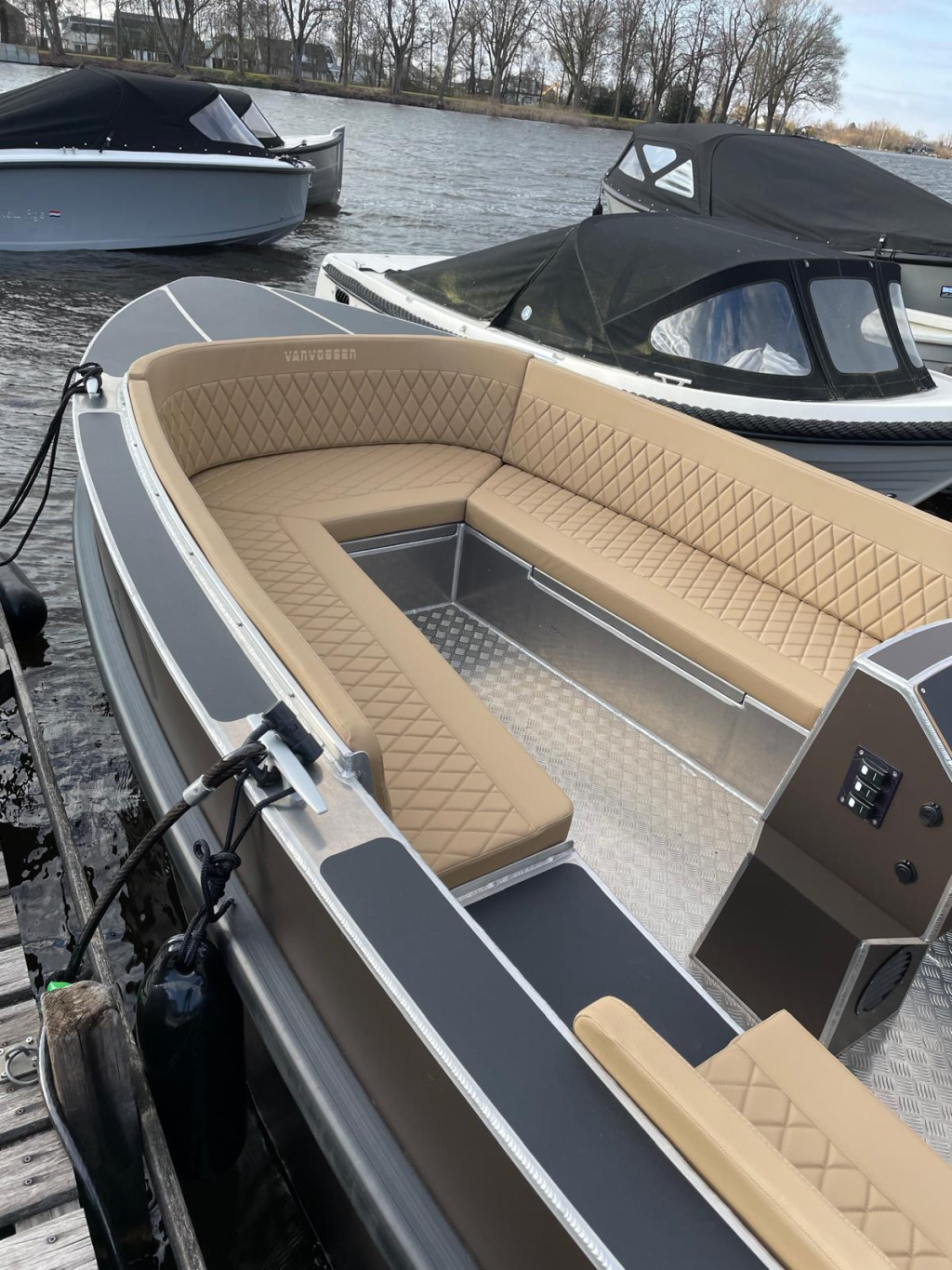 Mooie elektrische aluminium tender Vanvossen 650 — foto 4 van 7