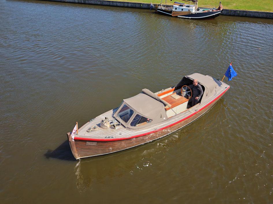 ex Marine Motorsloep 30 — foto 11 van 37
