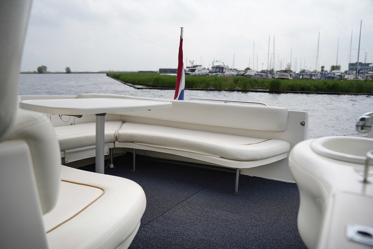 Sea Ray 310 Sundancer — foto 8 van 50