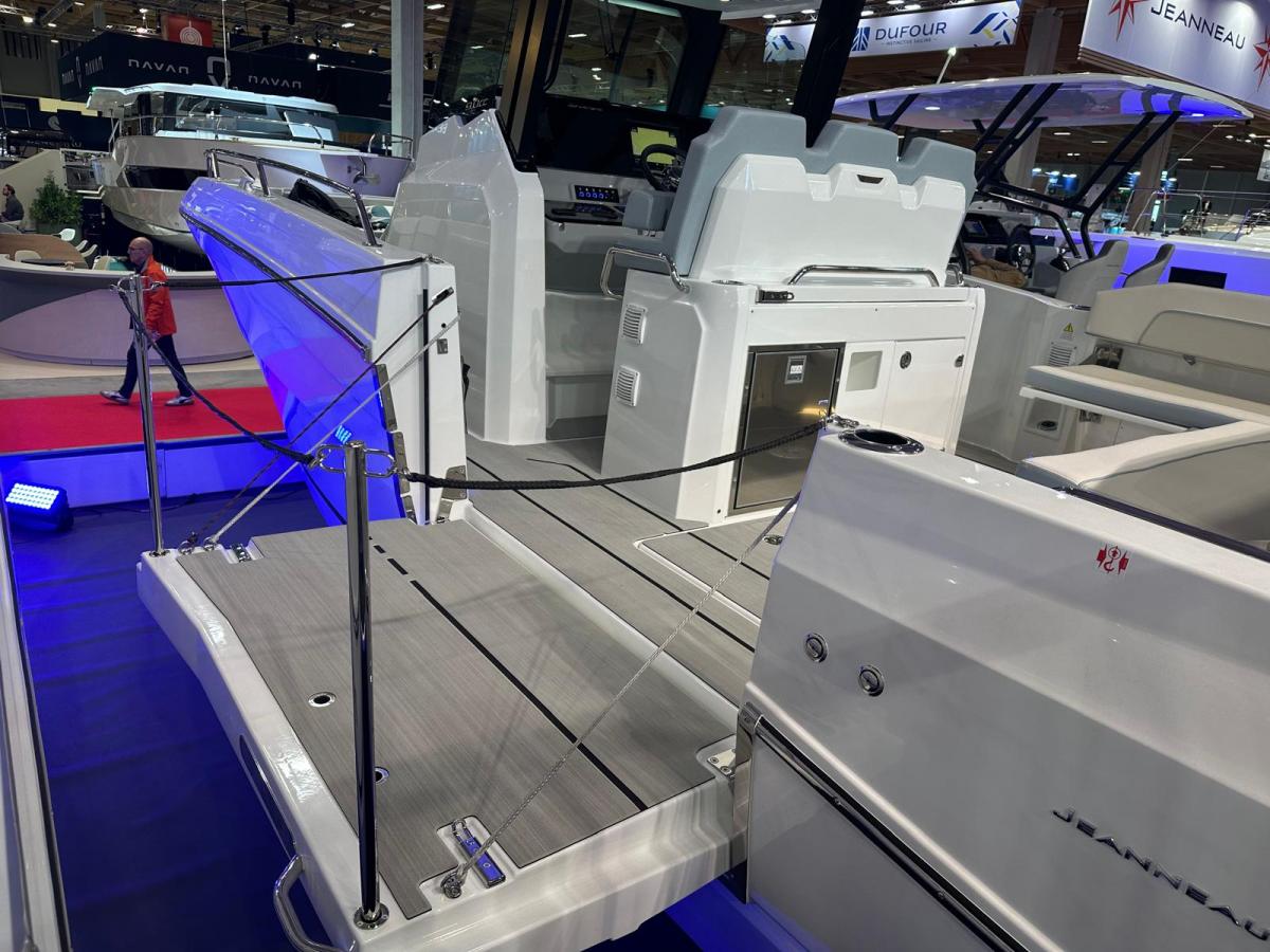 Jeanneau Cap Camarat 9.0CC S2 nieuw model! Dit schip is aanwezig op de Yamaha stand van hiswa te water 2026. — foto 8 van 33