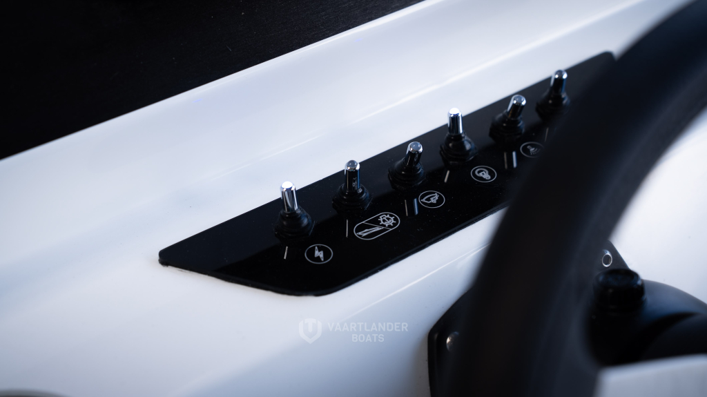 Beneteau Flyer 7 Sundeck | 200PK Honda IST | Pilot Edition — foto 16 van 30