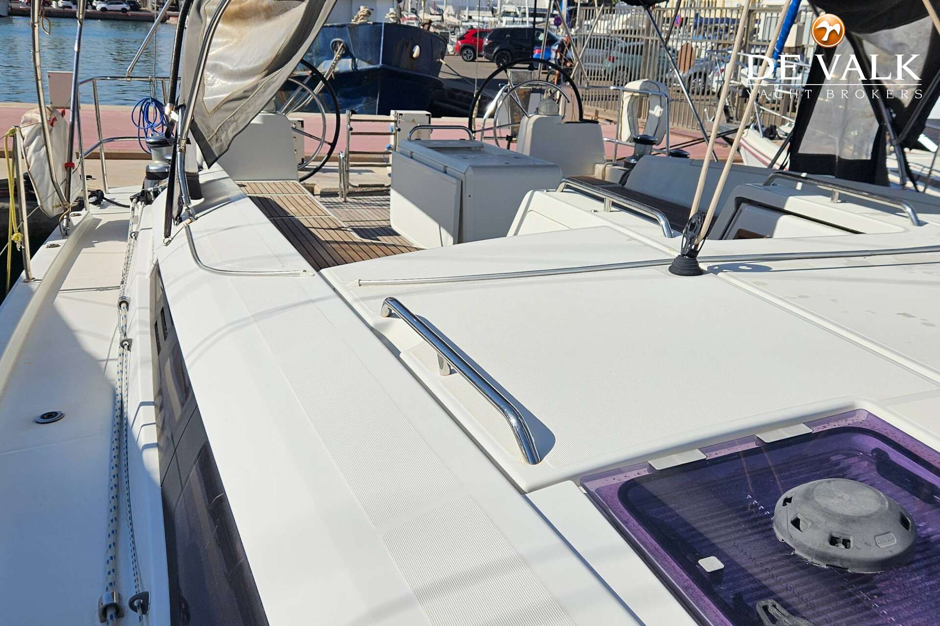 Jeanneau 54 — foto 9 van 39