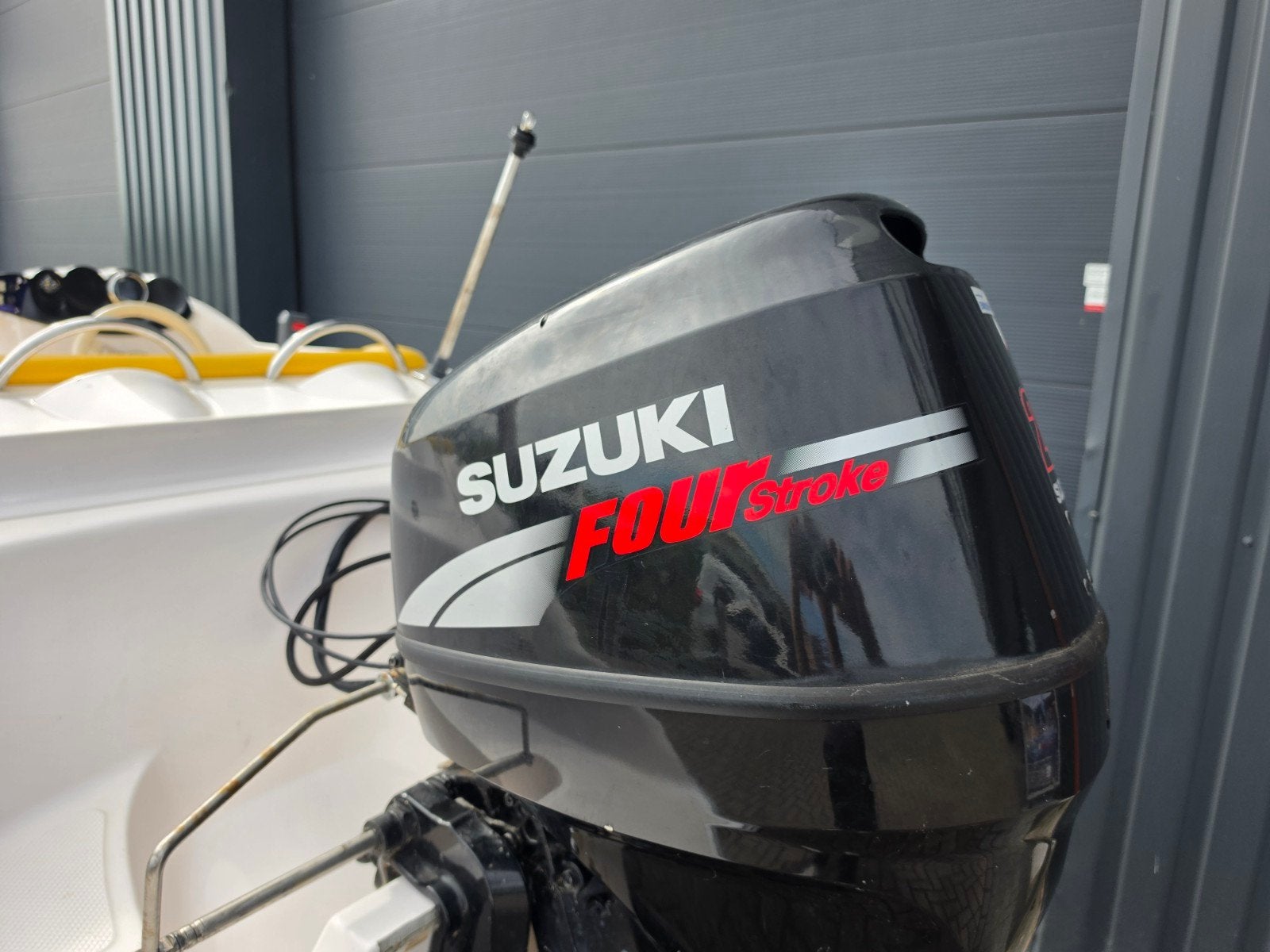 UNIEK! Snelle Twister 150 + Suzuki 25PK V-Twin 4 Takt — foto 10 van 13