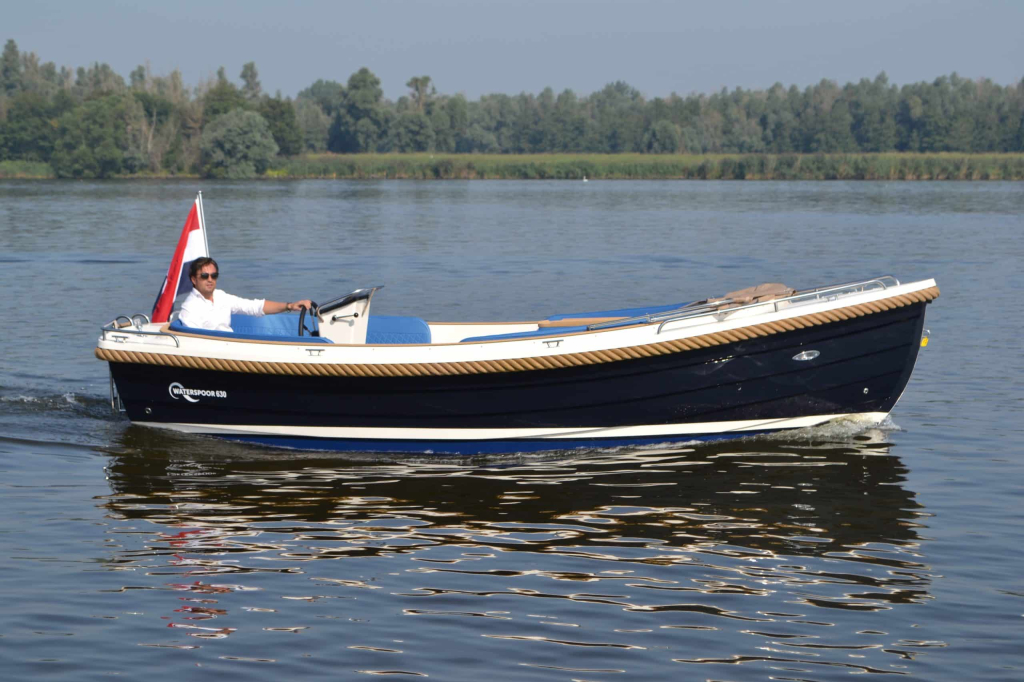 Waterspoor 630 | Diesel tender | Vanaf €45.450.- — foto 4 van 17