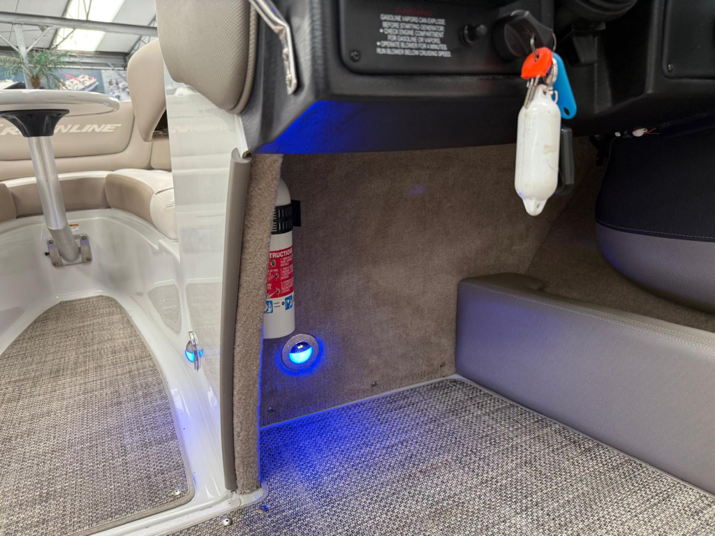 Crownline 225 SS — foto 35 van 39