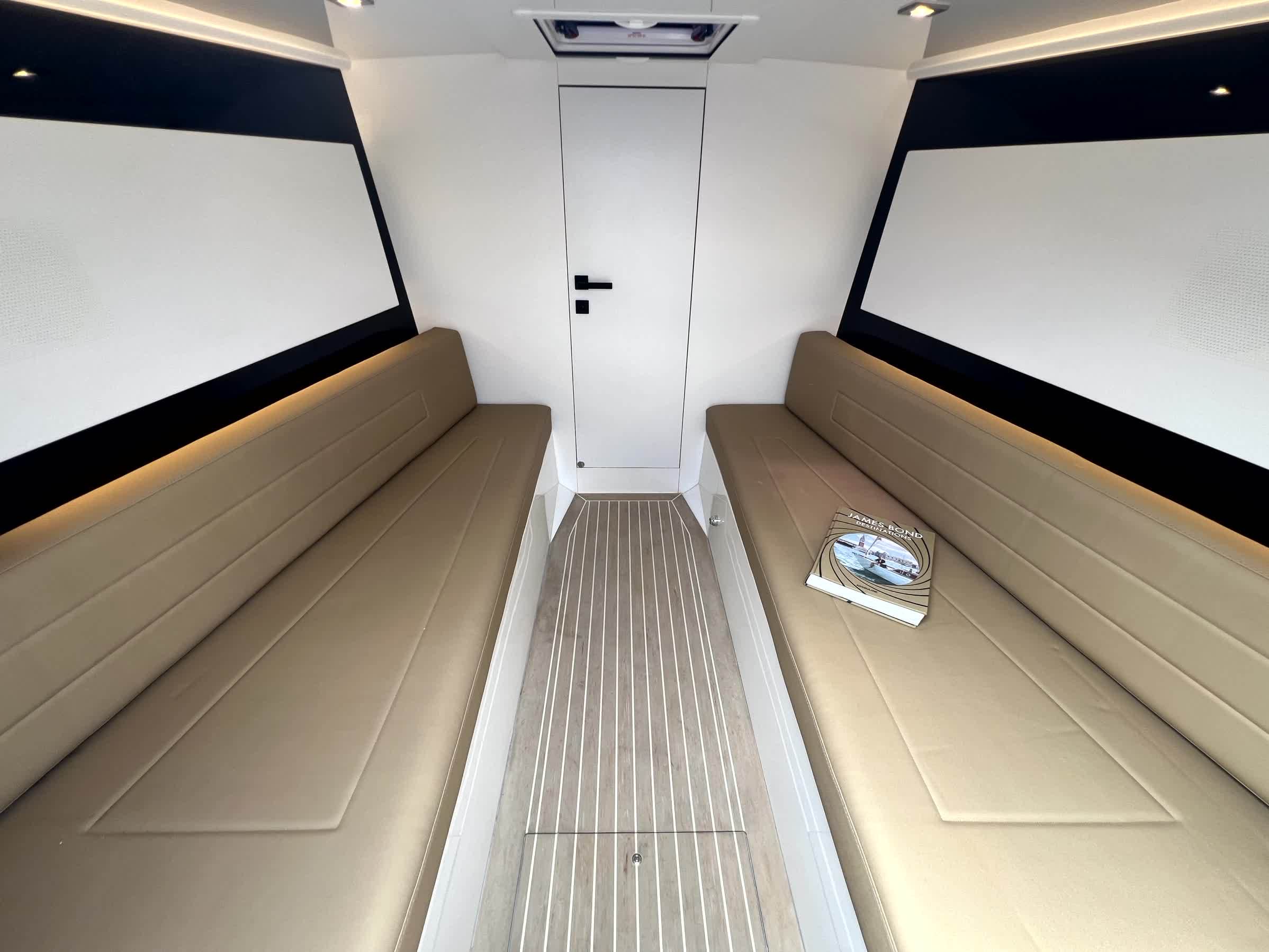 VanDutch 32 - Goldfinger — foto 16 van 20