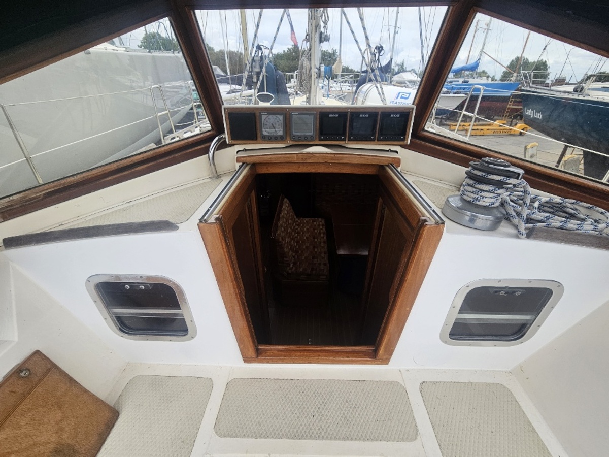 Trident Marine Warrior 38 — foto 20 van 30