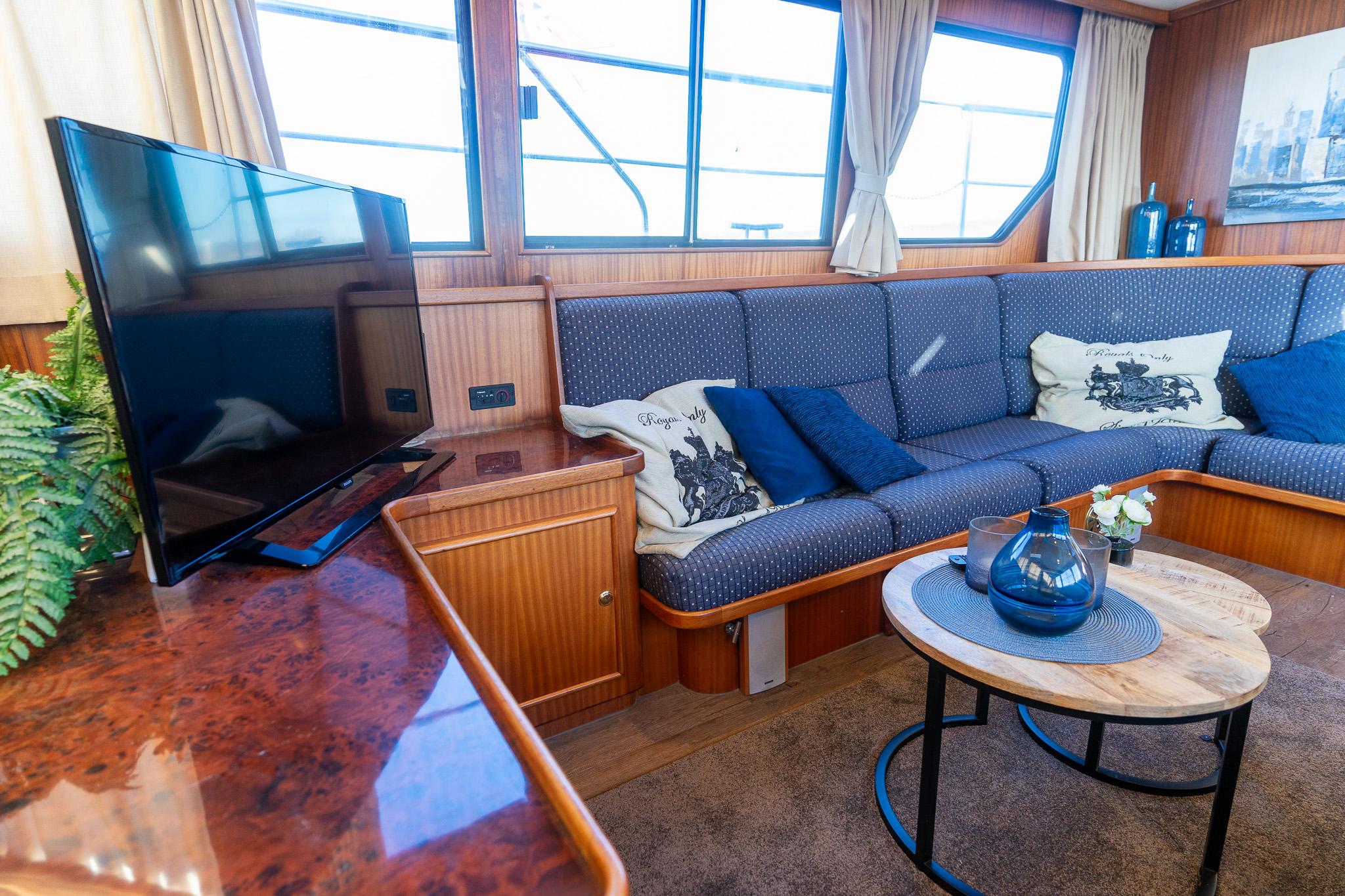 Valkkruiser Voyager 1550 — foto 8 van 45
