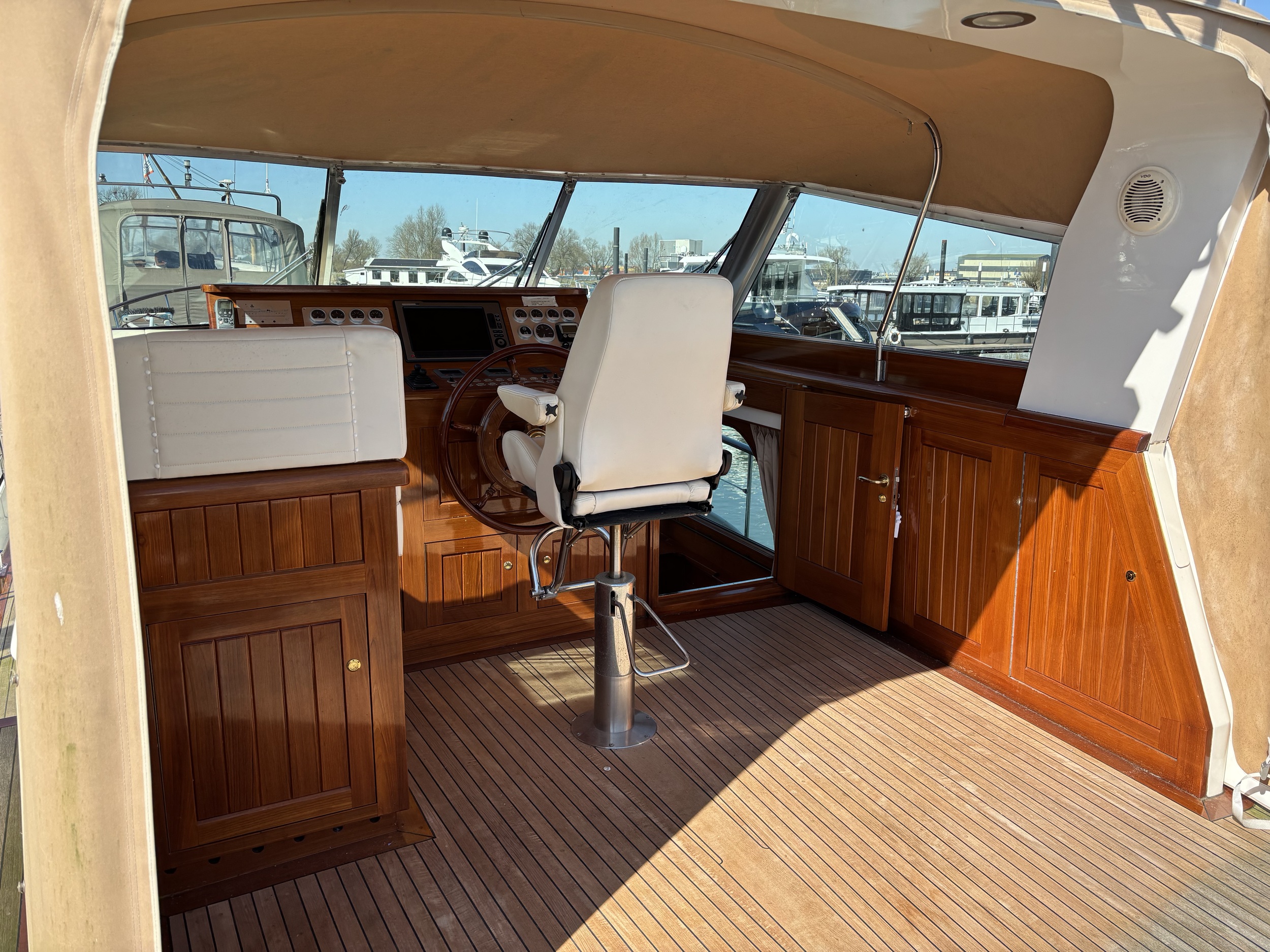 Super Van Craft 14.80 Cabrio Stabilizers — foto 13 van 32