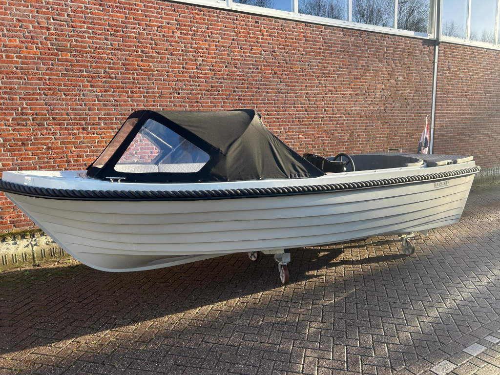 Maassloep 540 met 10PK Honda — foto 3 van 9