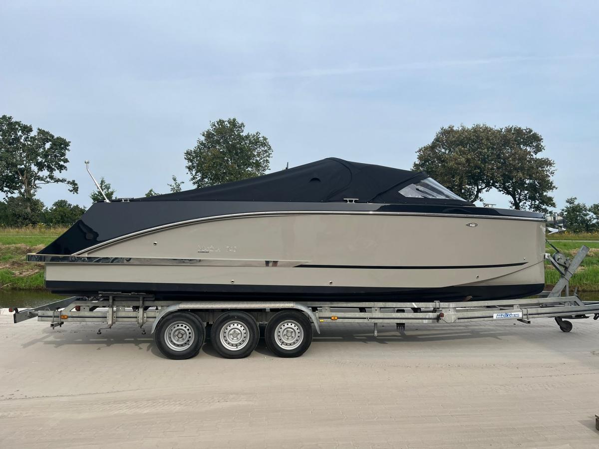 Maxima 740 Tender — foto 13 van 19
