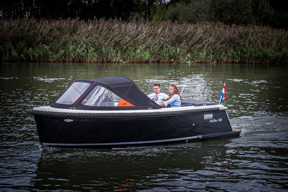 Maxima 600 tender — foto 10 van 19