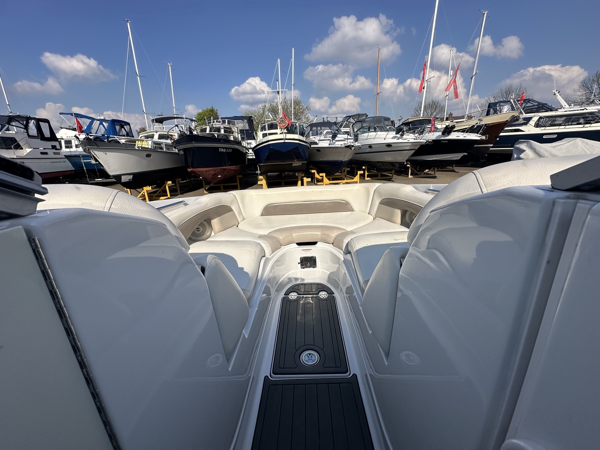 Crownline E6 — foto 8 van 22