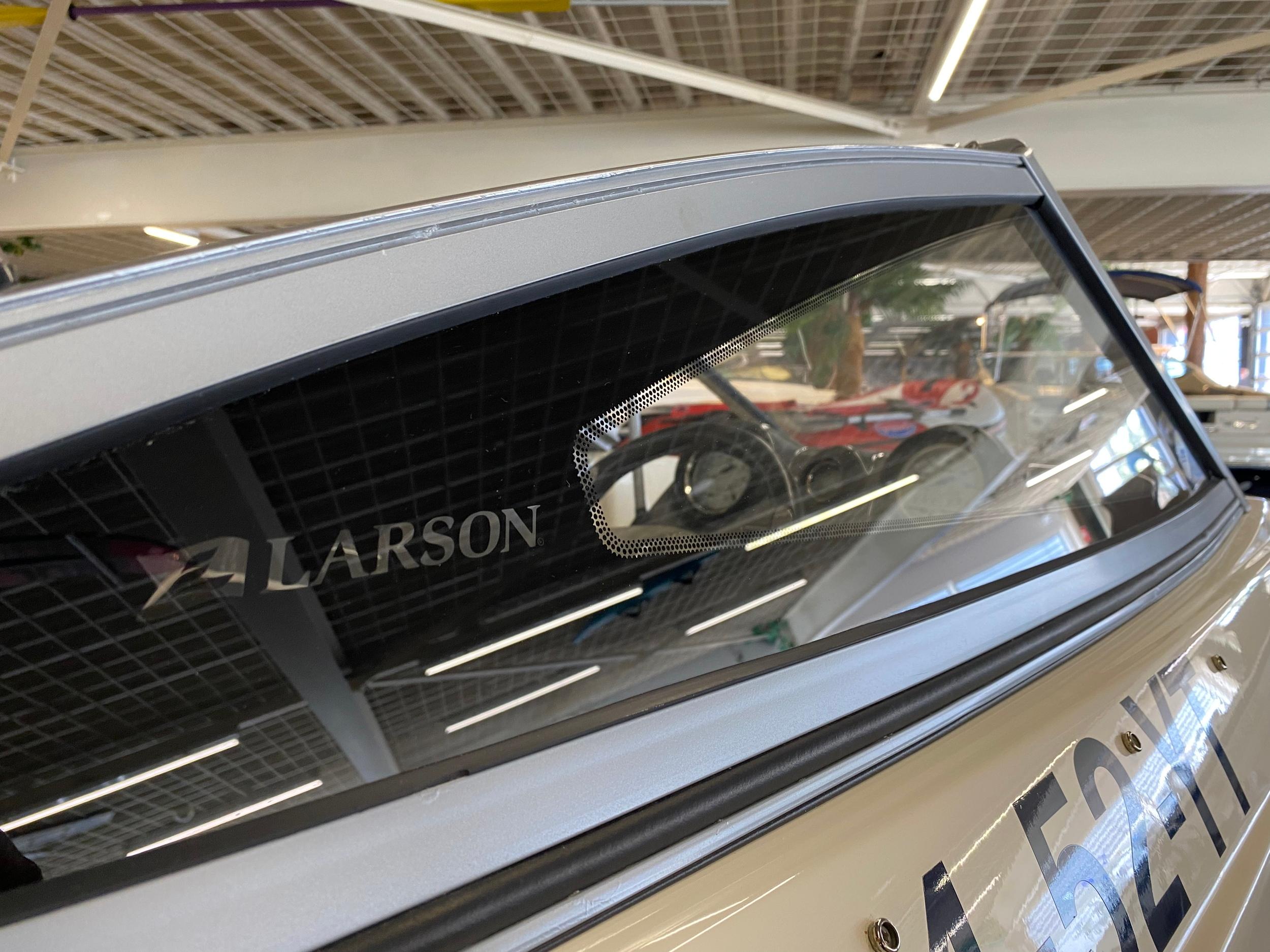 Larson LX 710 — foto 8 van 9