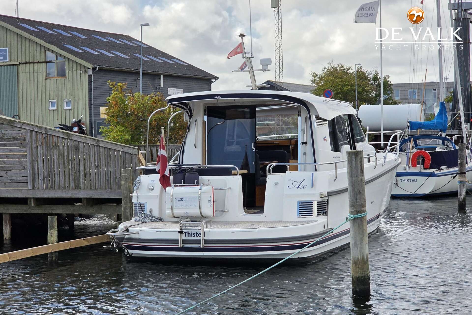 Nimbus 365 Coupe — foto 7 van 44
