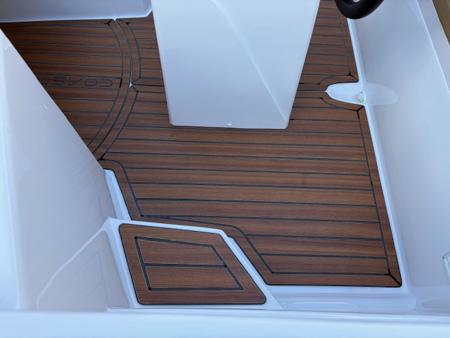 VAARKLAAR!! NIEUWE Coastliner 479XL met Mercury 9.9 PK en  Buiskap — foto 13 van 17
