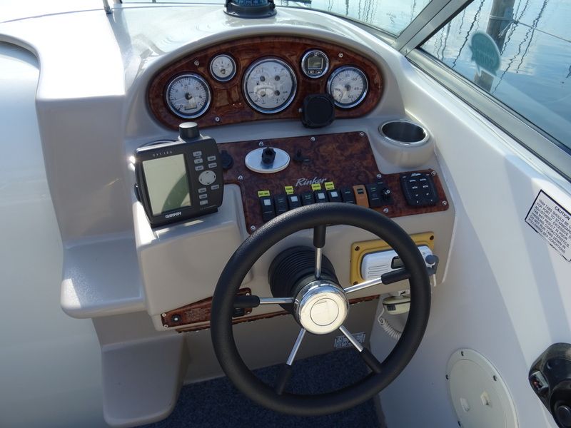 Rinker 250 Fiesta Vee — foto 2 van 3