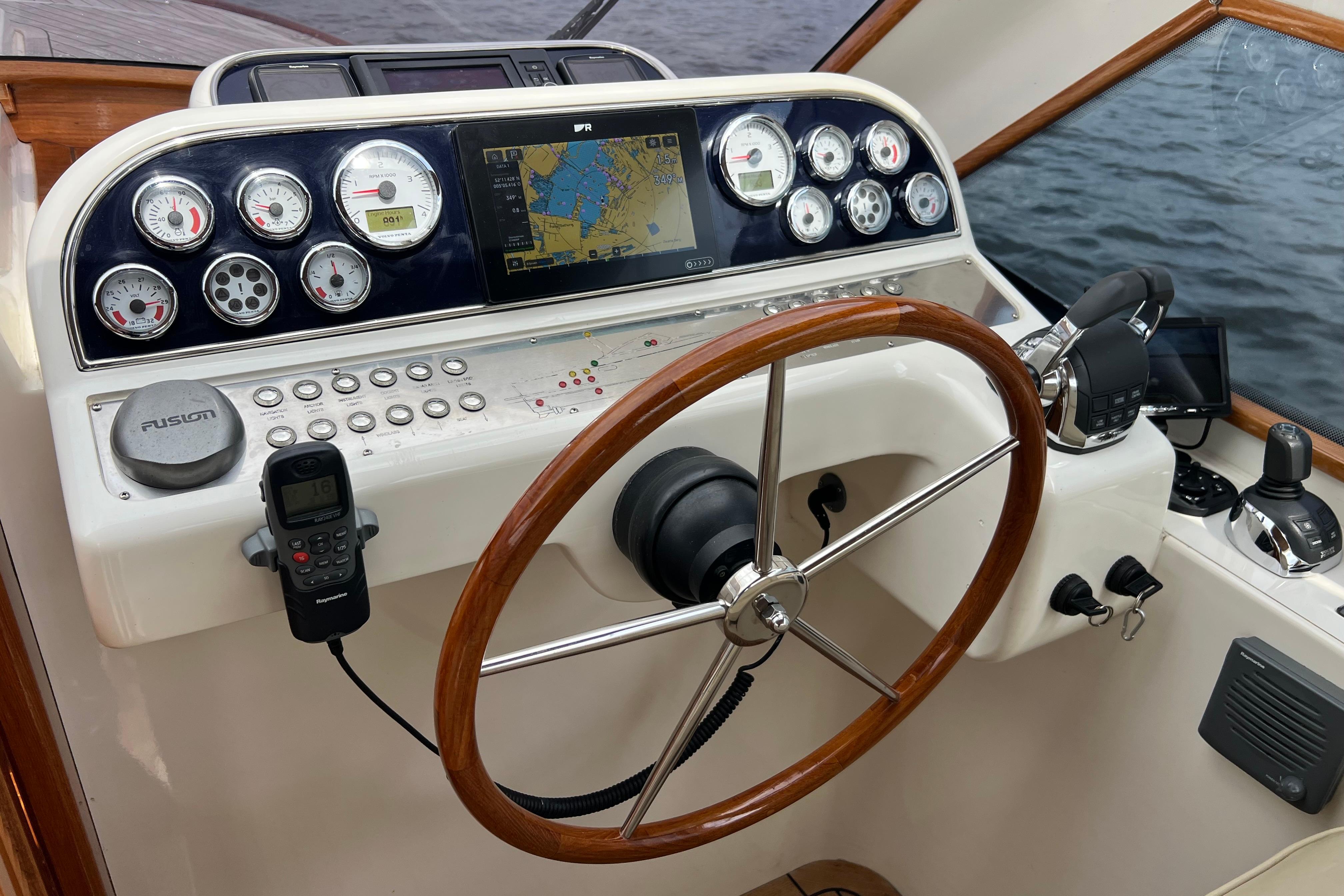 Long Island 40 Runabout — foto 35 van 71