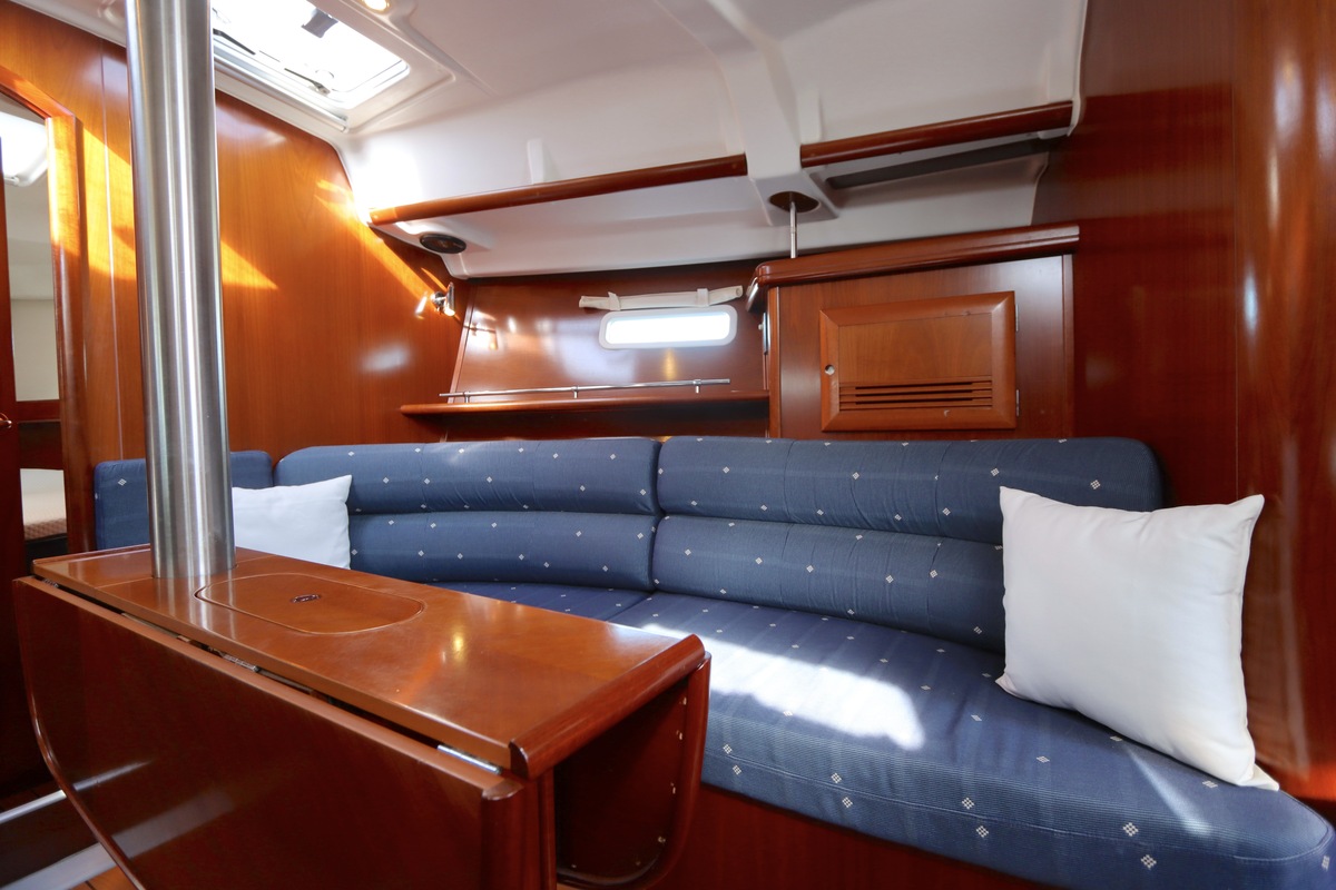 BENETEAU OCEANIS CLIPPER 373 — foto 5 van 48