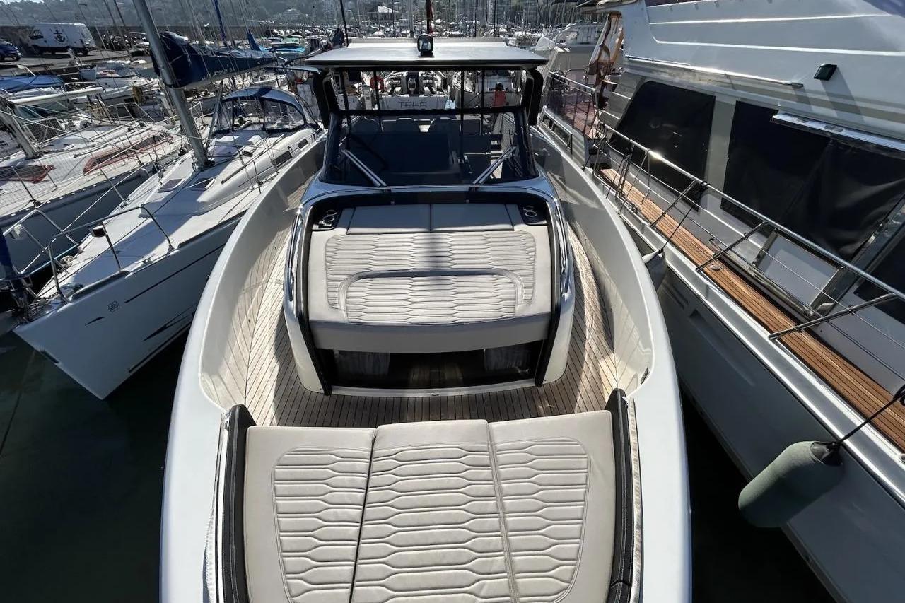 Cranchi A46 Luxury Tender — foto 11 van 21