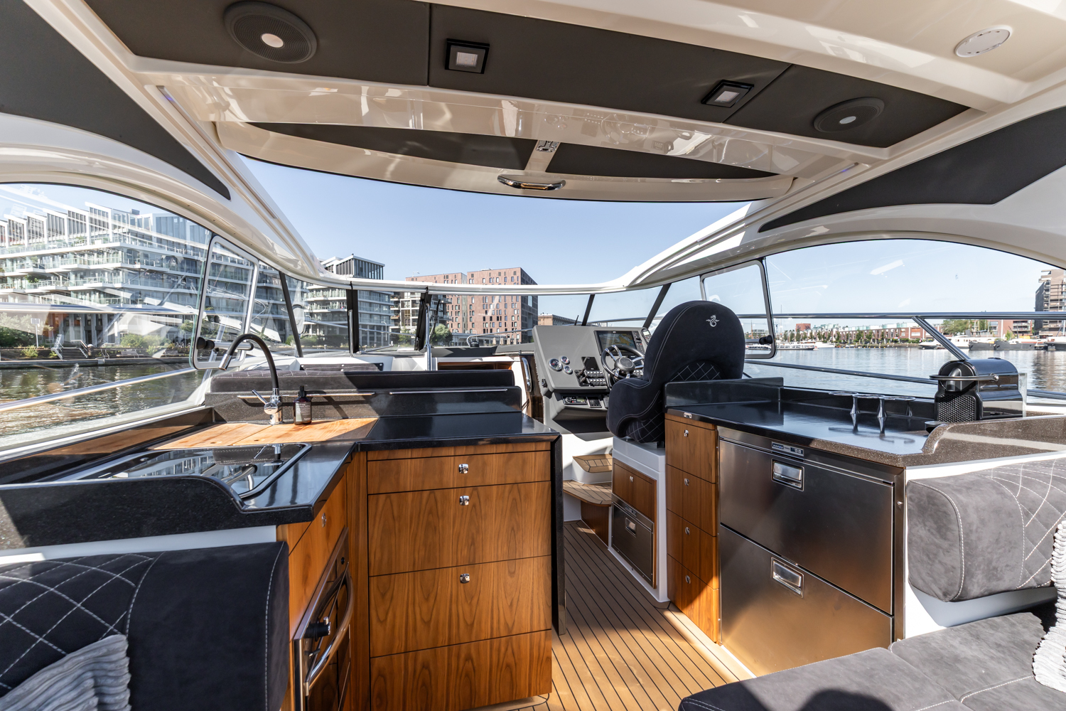 Marex 360 Cabriolet Cruiser — foto 21 van 30