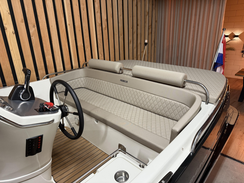 Primeur 620 Exclusive 60pk Suzuki Nieuw — foto 8 van 12