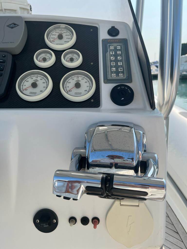 BAT 880 Ultimate - T -TOP - BluYachting — foto 4 van 12
