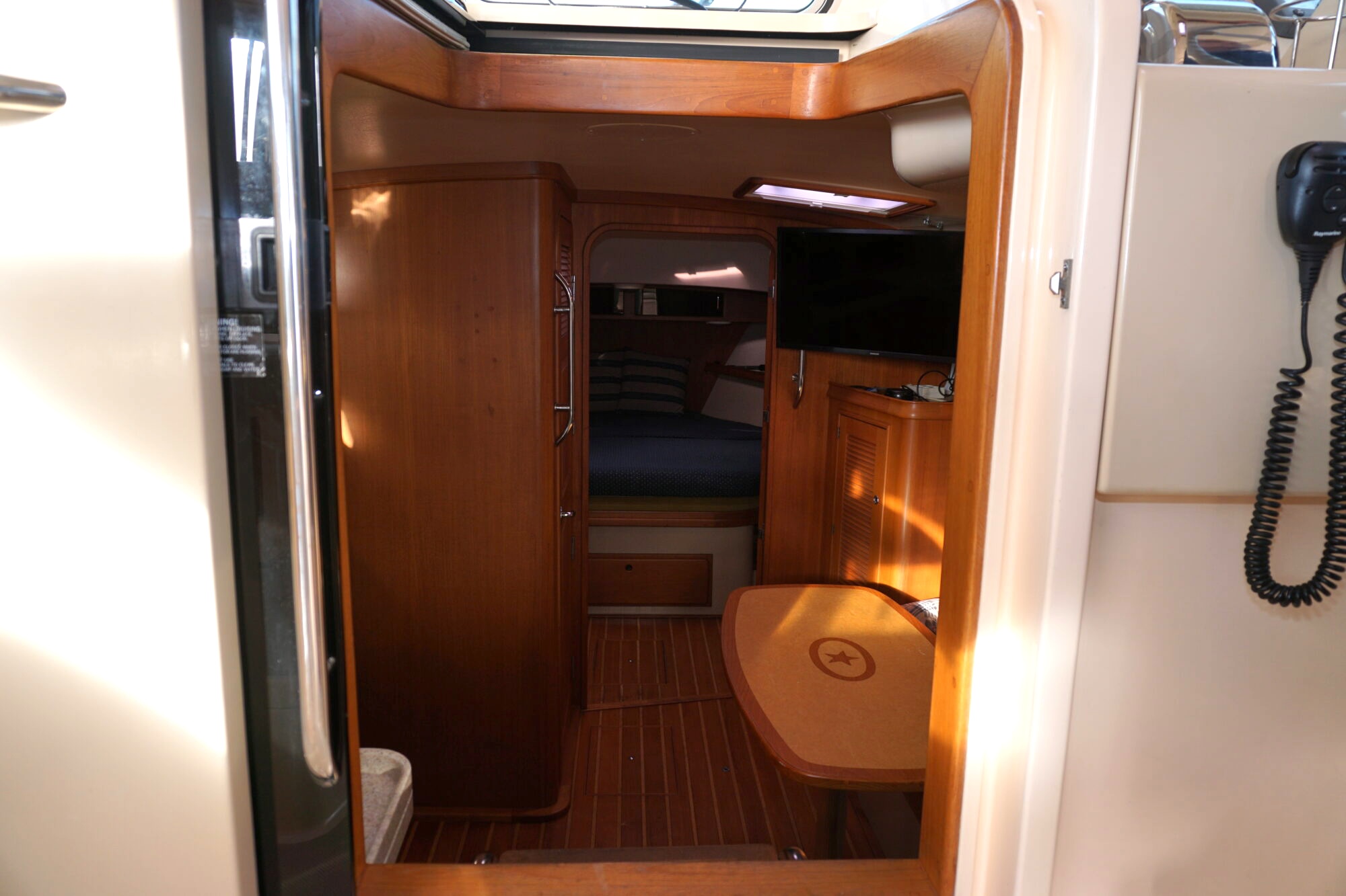 Island Packet Craft 360 Express — foto 42 van 52