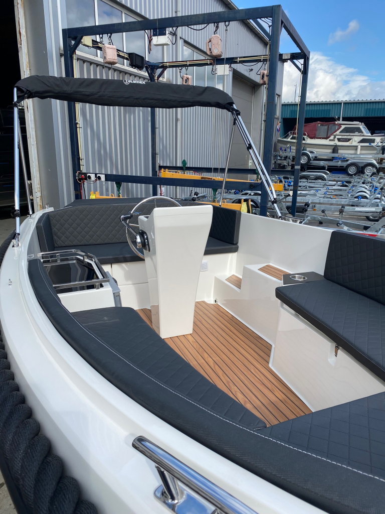 Silveryacht Silver 655 Tender sloep + 50PK Tohatsu buitenboordmotor — foto 13 van 17