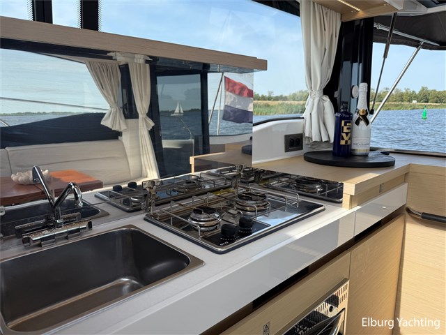 Jeanneau NC37 — foto 10 van 94