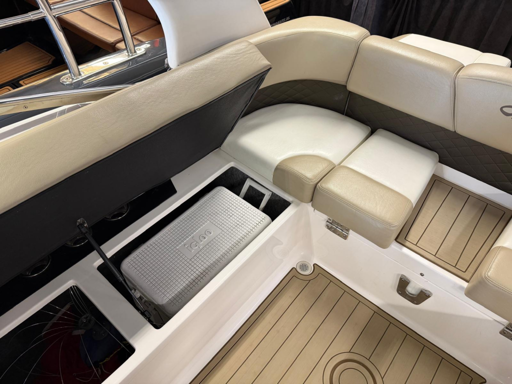 Regal 2500 Bowrider — foto 24 van 29