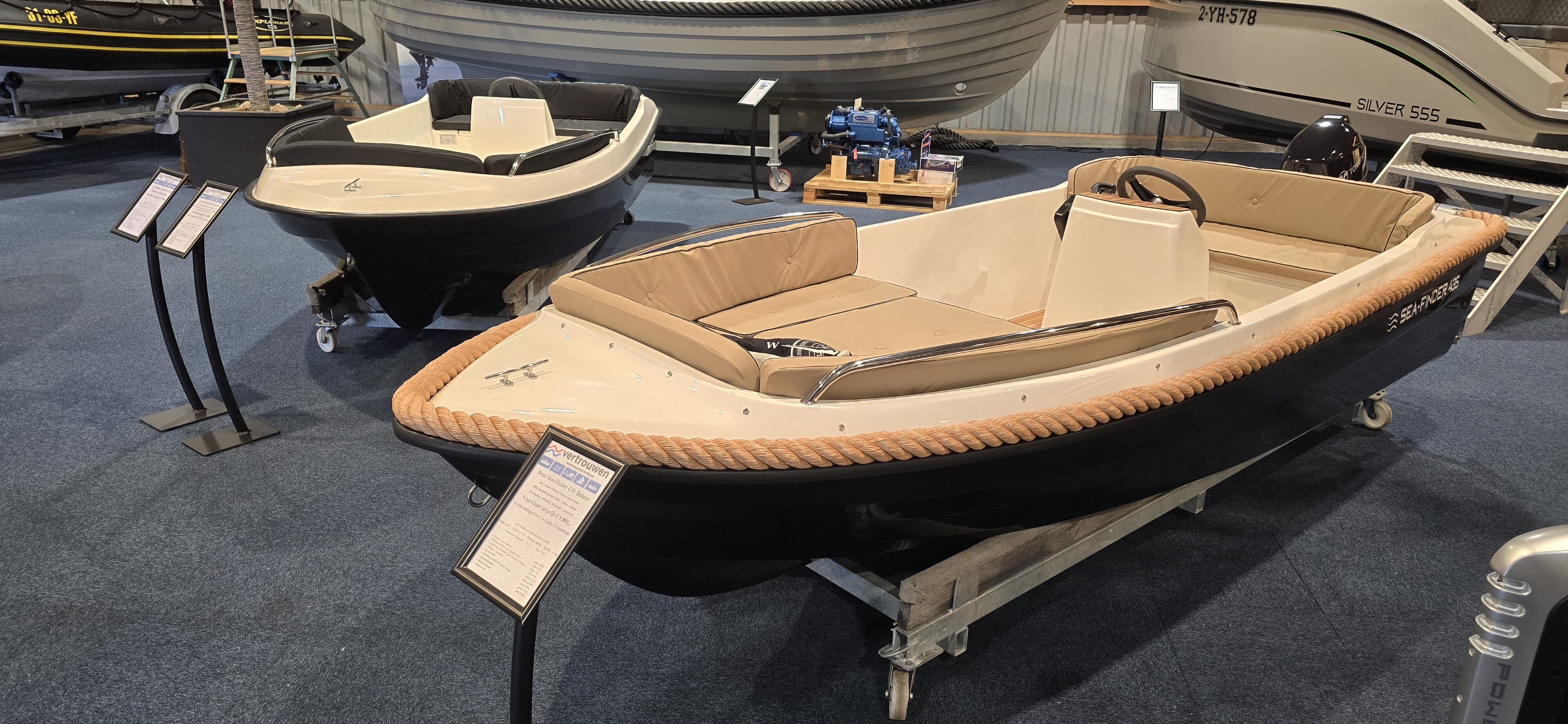 sea-finder de luxe met 9.8 pk tohatsu en teaklook vloer en kabelaring – WS Vertrouwen — foto 5 van 12