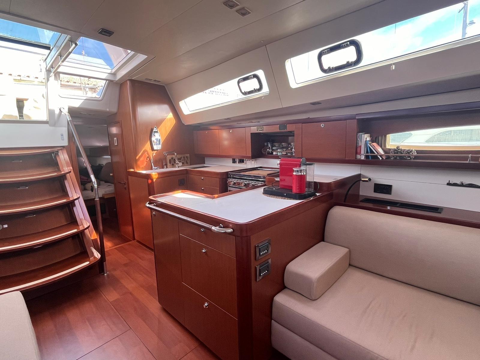 Beneteau Oceanis 58 — foto 5 van 30