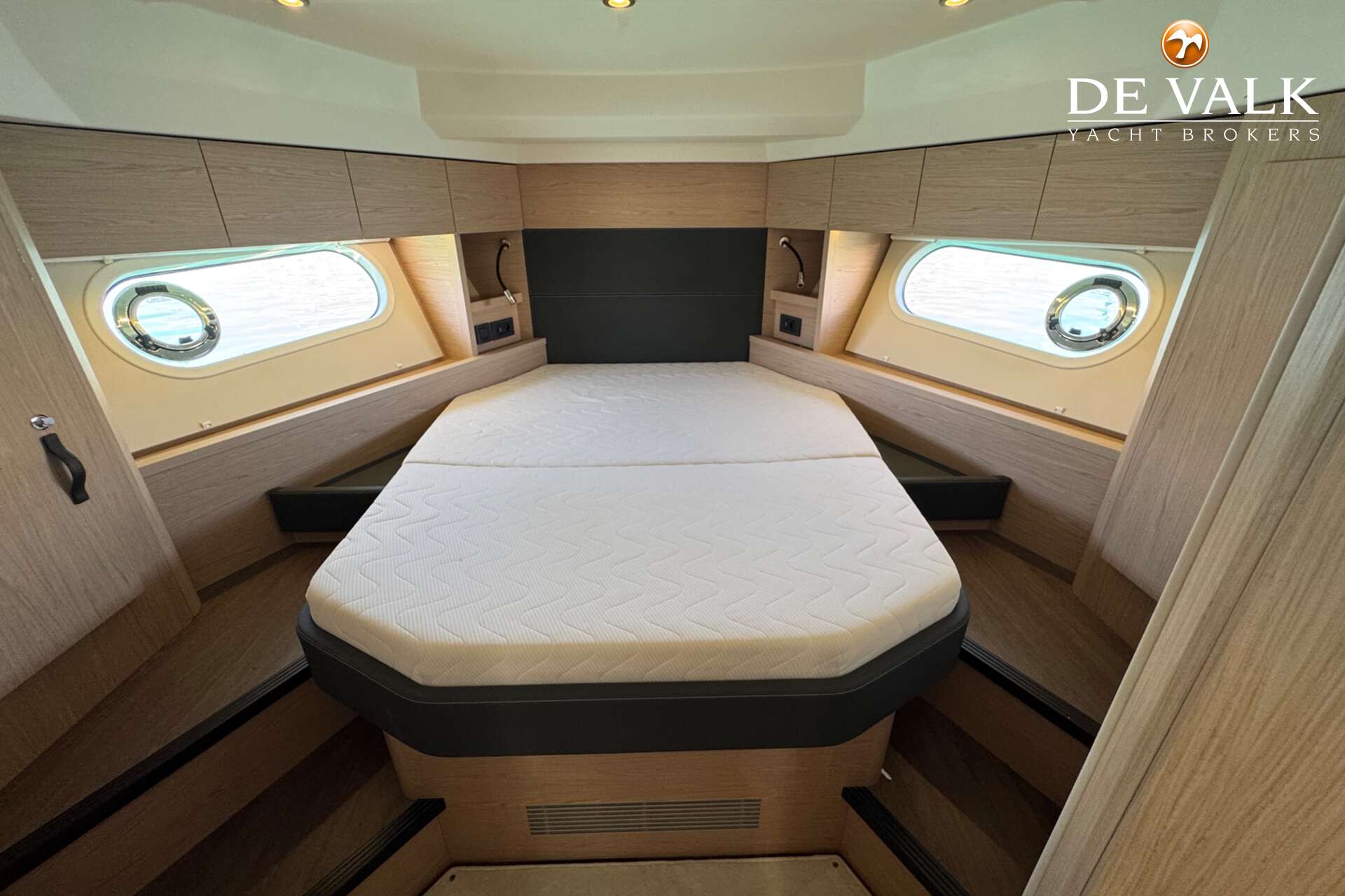 Beneteau Swift Trawler 48 — foto 27 van 35